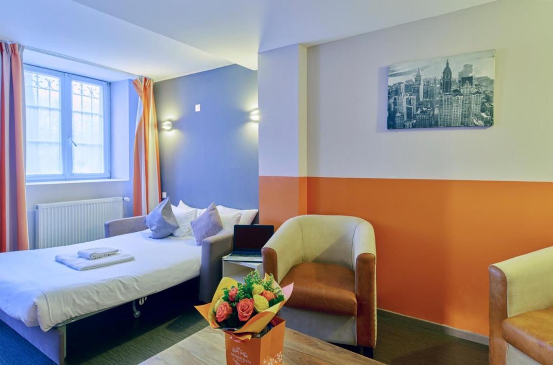 Adonis Hotel Estrasburgo